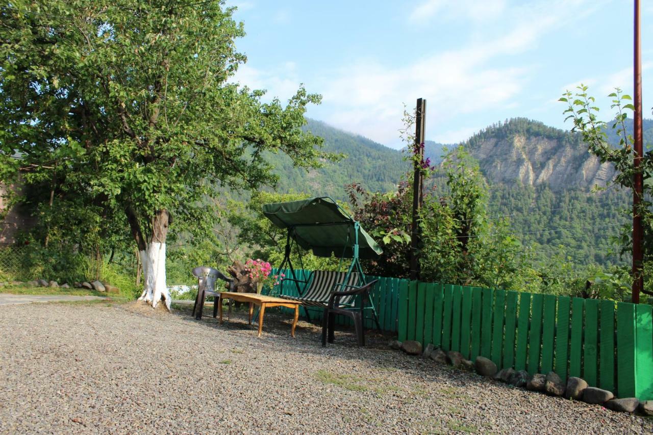 Hotel Nikala'S House Bordschomi Exterior foto